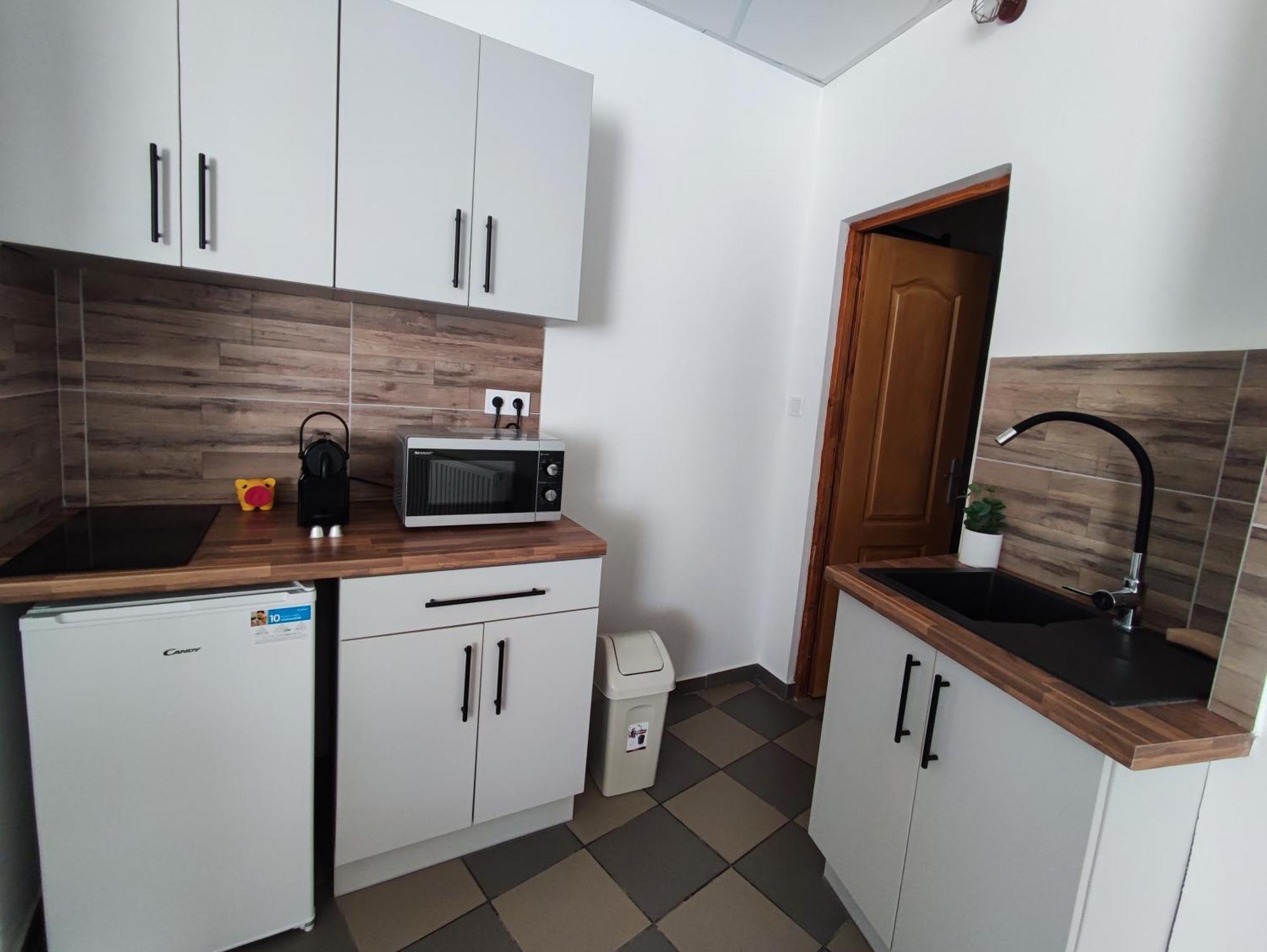 Varalja Vendeghaz Tata Room photo